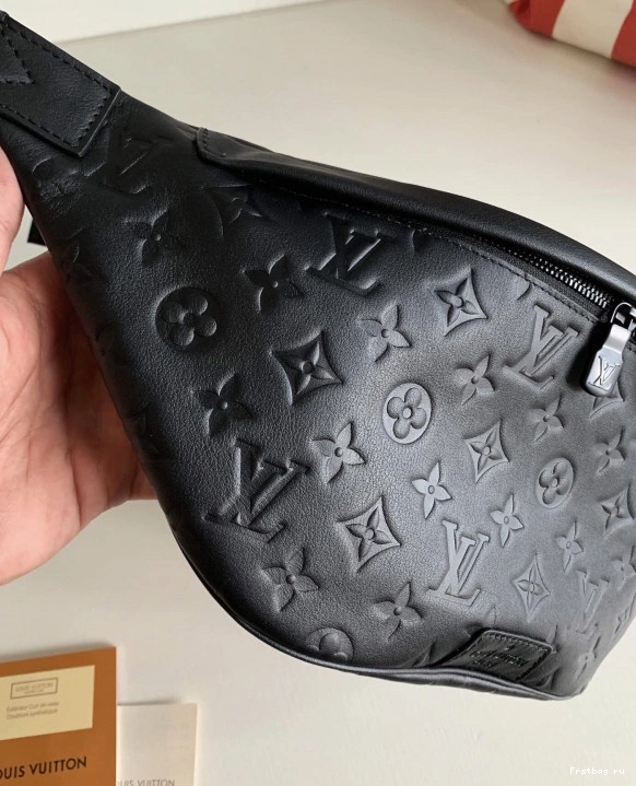 Frstbag ru LOUIS VUITTON BUMBAG DISCOVERY 0811